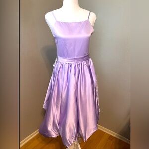 #690 A Tween Girl Lavender Cami Style Satin Balloon - 14Y